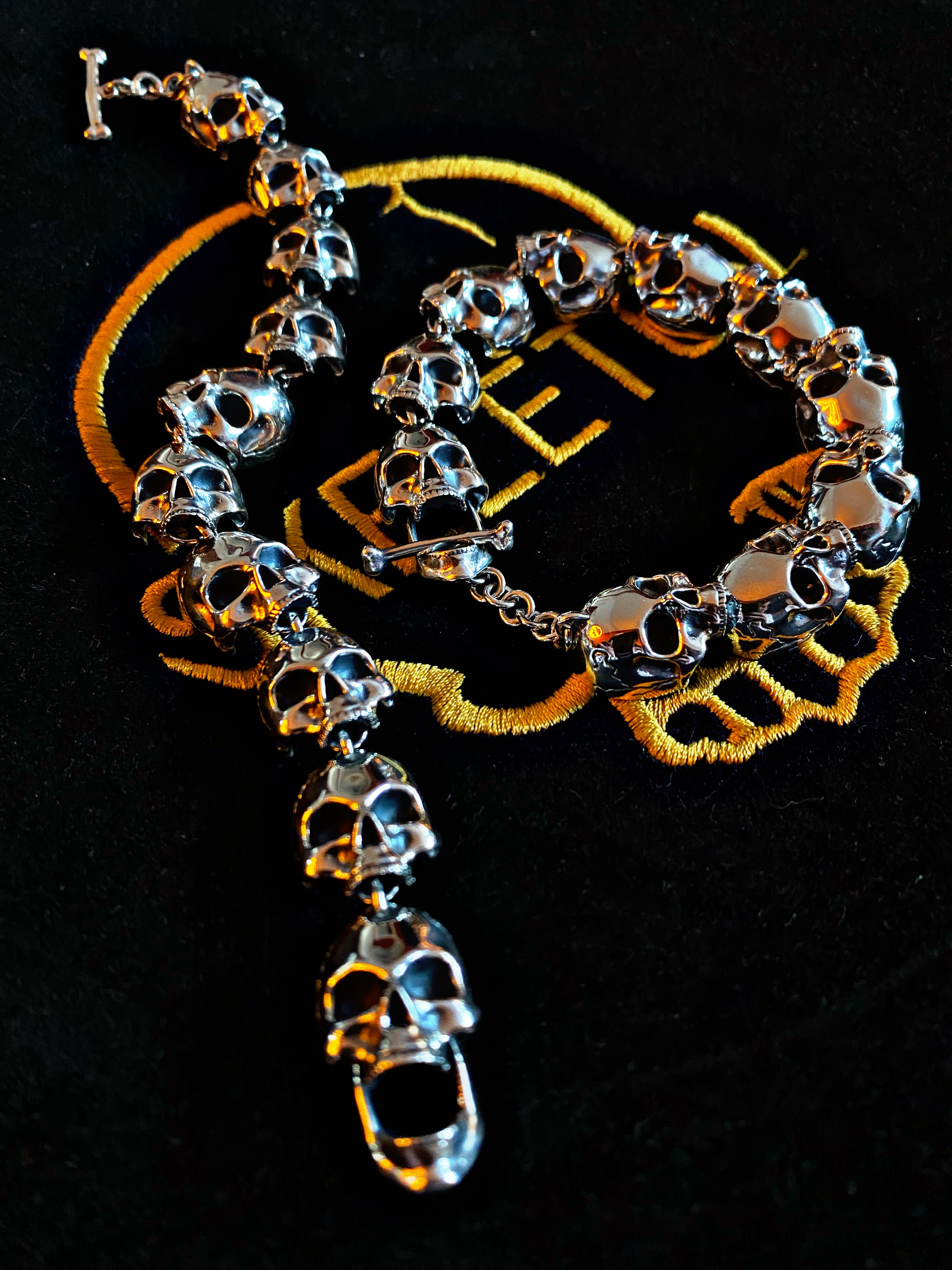 Scar skull bracelet