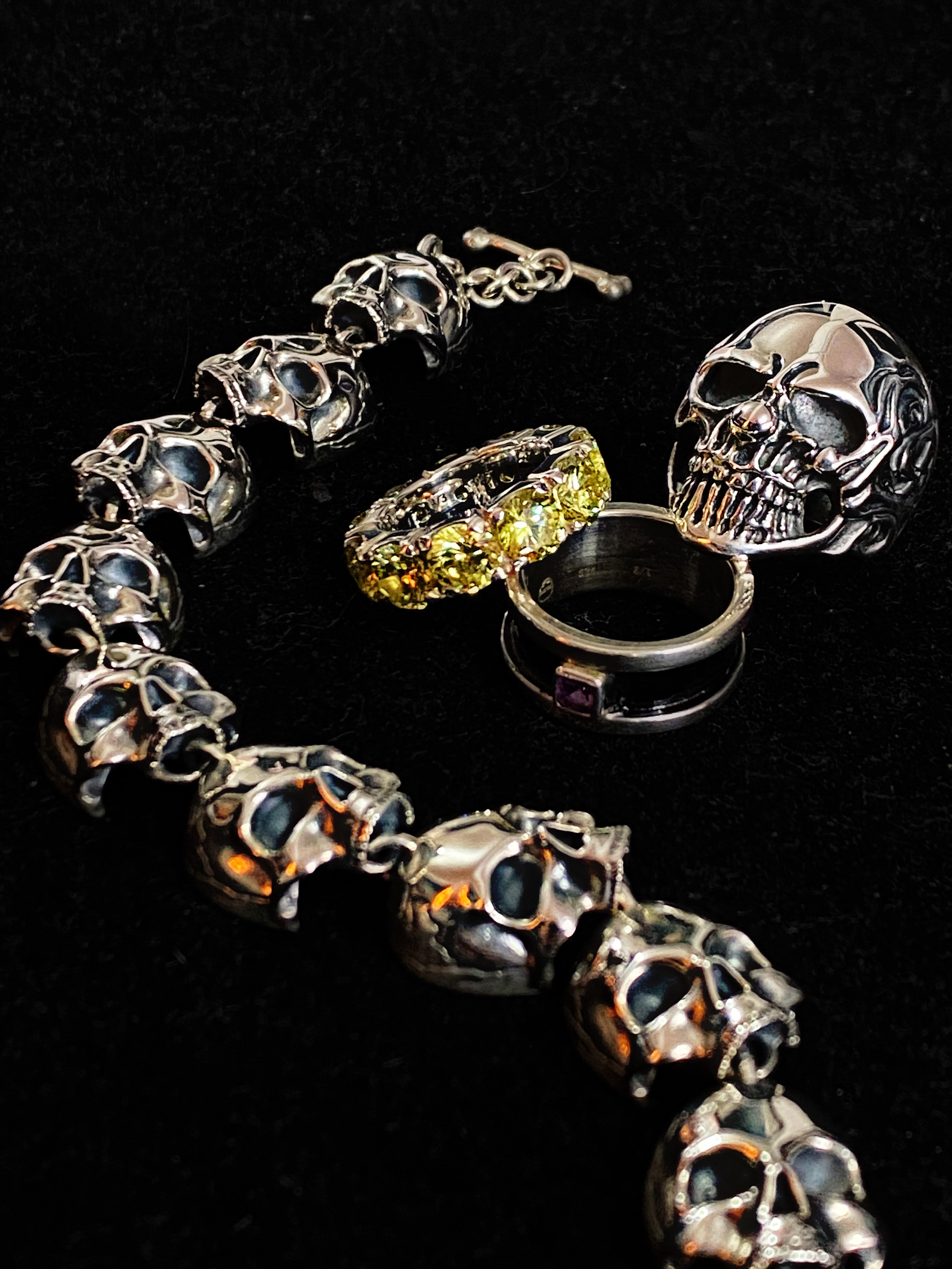 Scar skull bracelet