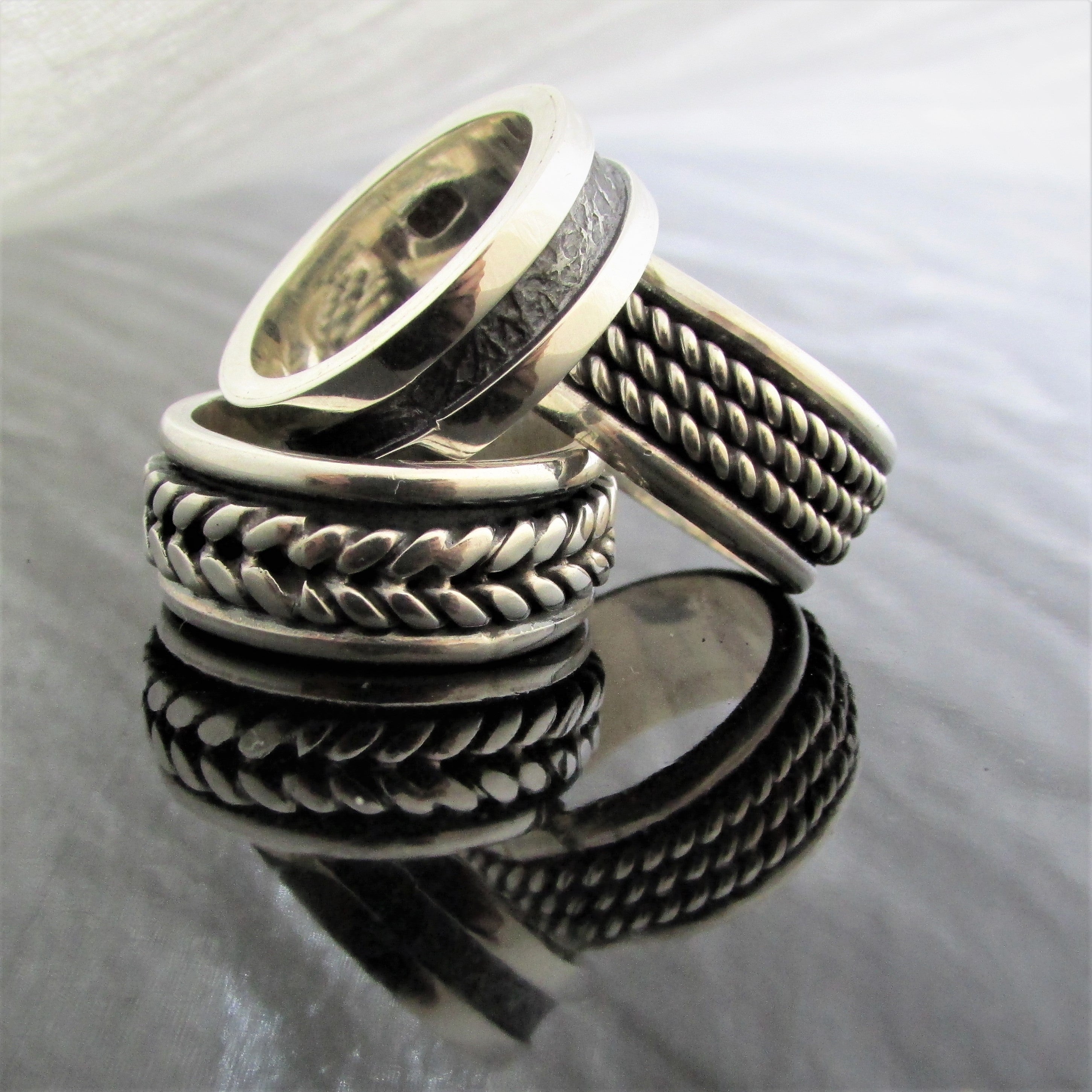 Black Line Ring